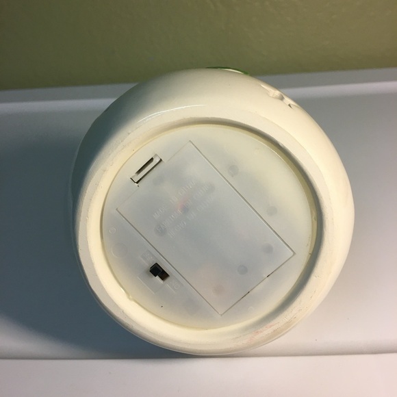 Ceramic Lightup Christmas Snowman - Picture 9 of 12